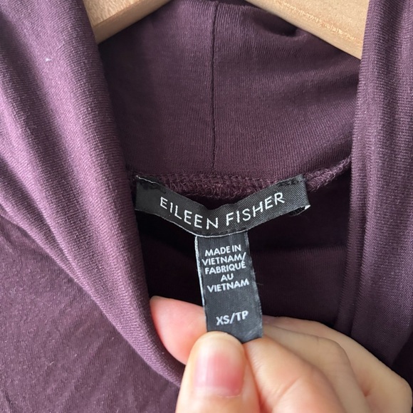 Eileen Fisher Cassis Jersey Turtle Neck Long Tunic Tee Top Blouse Sz XS - Picture 4 of 5